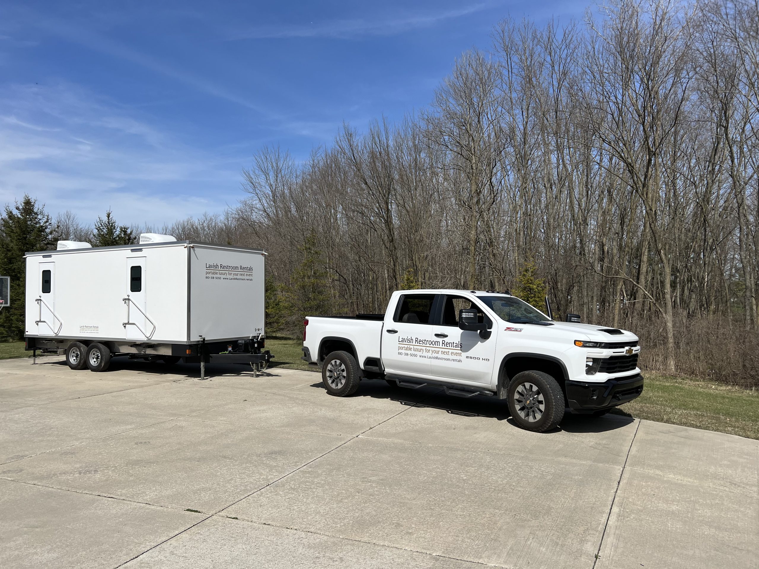 Lavish Truck And Restroom Trailer